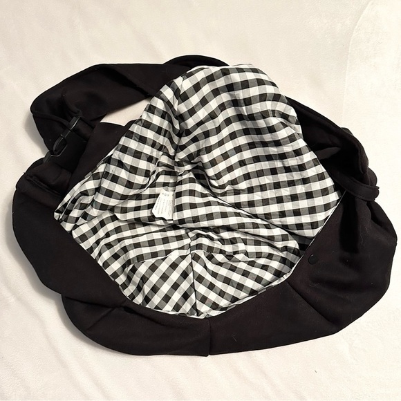 Tomkas Small Dog Sling Carrier Bag Adjustable Strap Zip Pocket Puppy Black - Picture 4 of 5